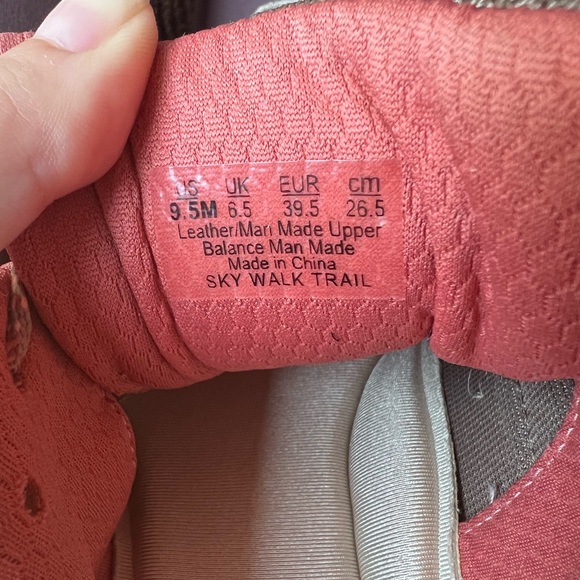 Ryka women’s Sky Walker Trail sneakers tan pink color with memory foam insoles. - Picture 9 of 17